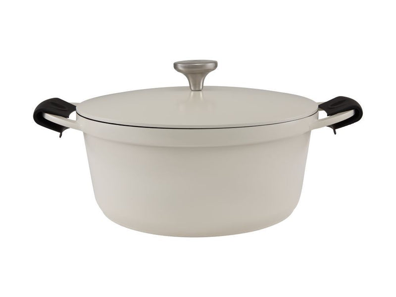 MW Cast Lite Non-Stick Casserole 28cm / 6.3L Ecru NU0090 RRP $179.95